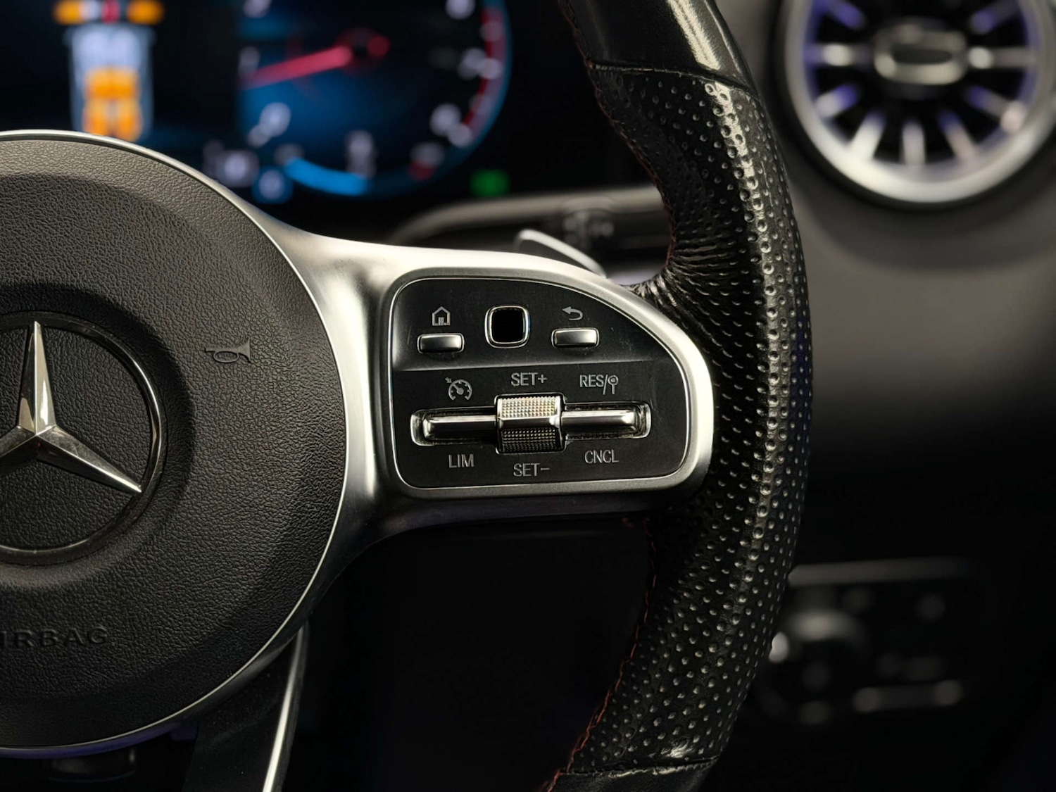 Used Mercedes-Benz GLB 2021 for sale - 77880461: Photo 24