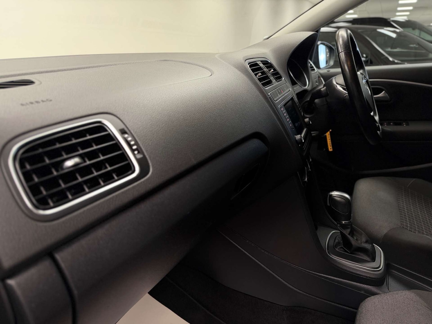 Used Volkswagen Polo 2017 for sale - 76571370: Photo 16