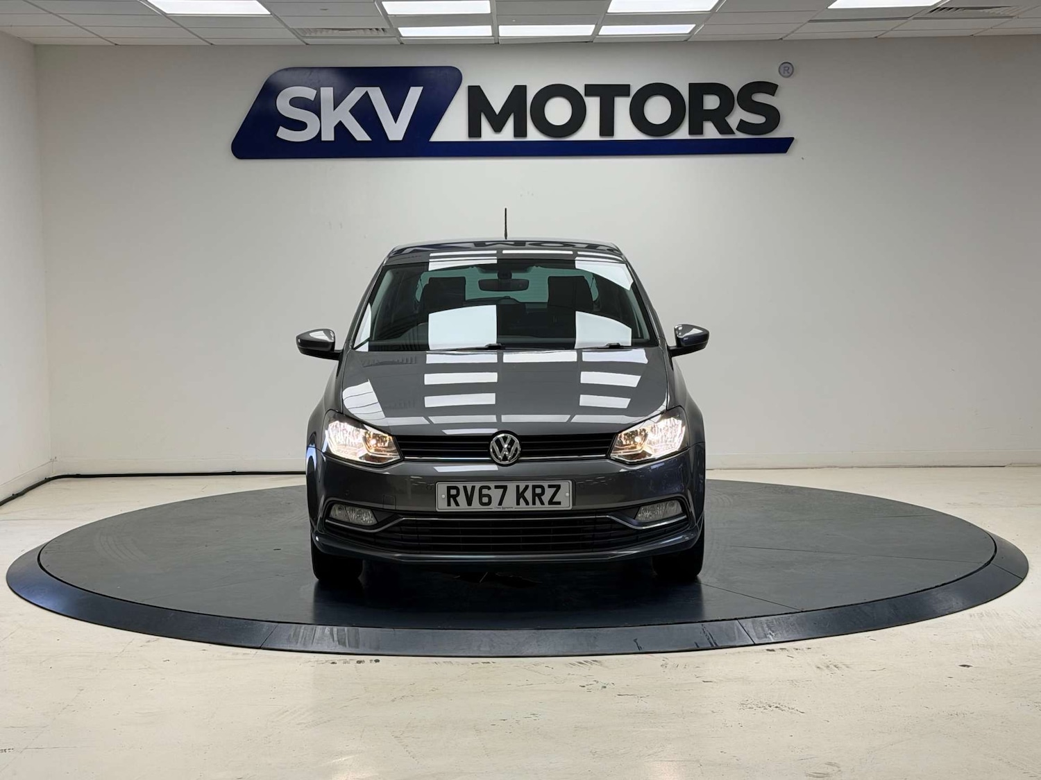 Used Volkswagen Polo 2017 for sale - 76571370: Photo 2