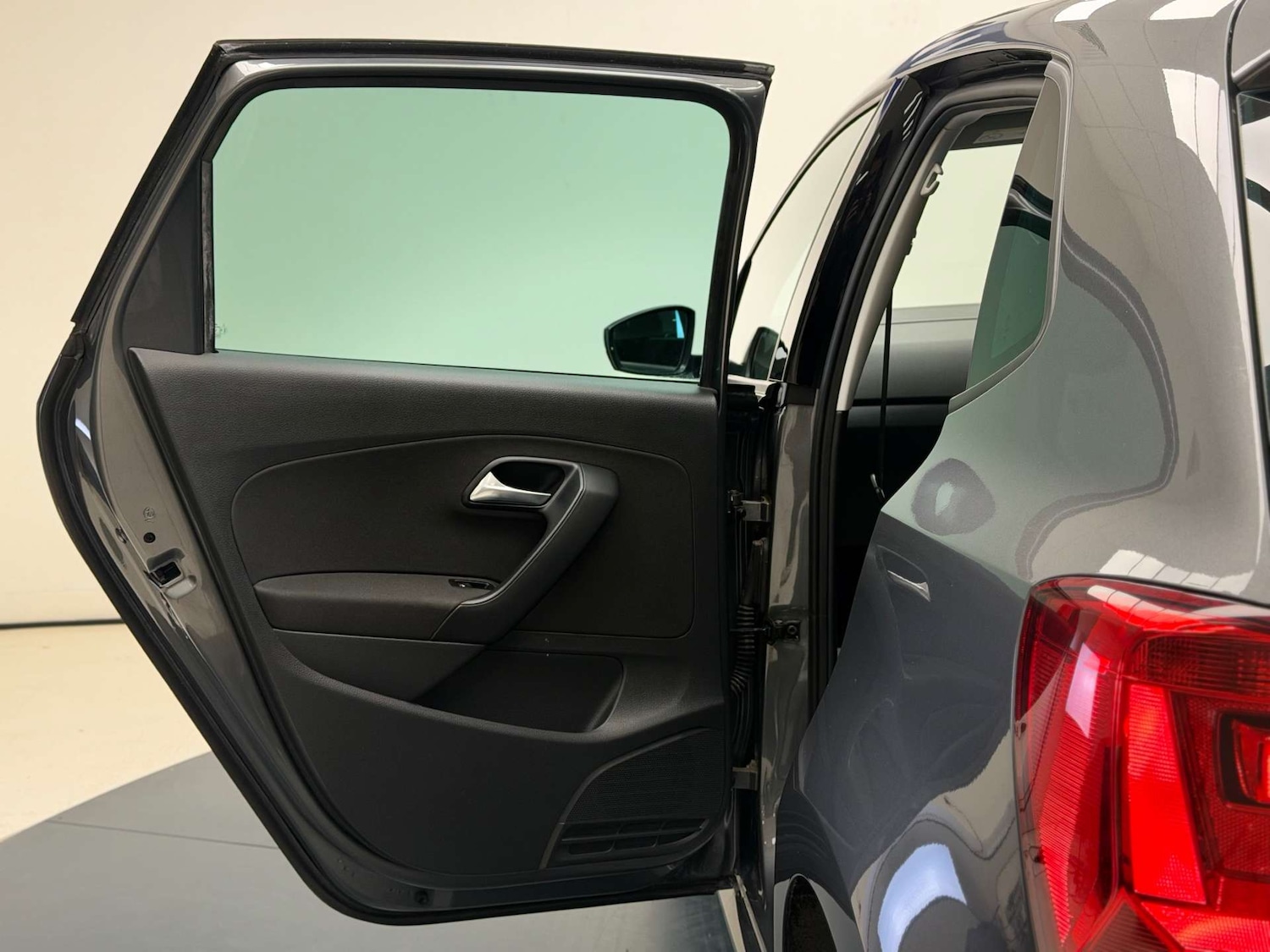 Used Volkswagen Polo 2017 for sale - 76571370: Photo 30