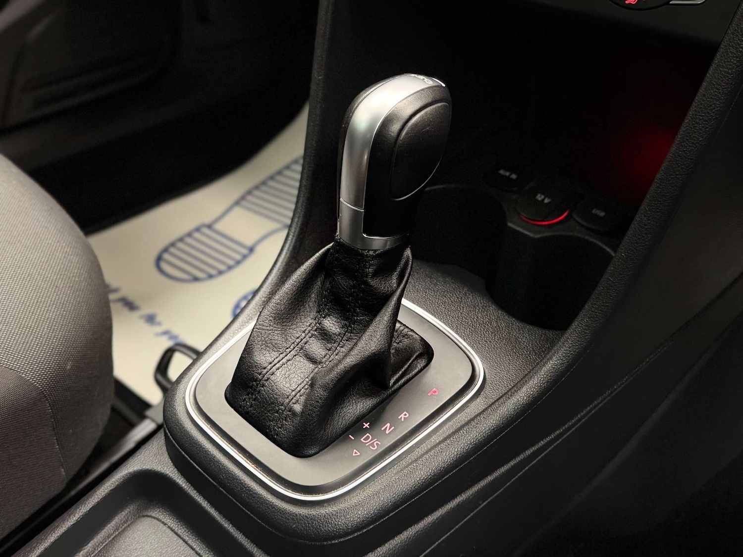 Used Volkswagen Polo 2017 for sale - 76571370: Photo 5