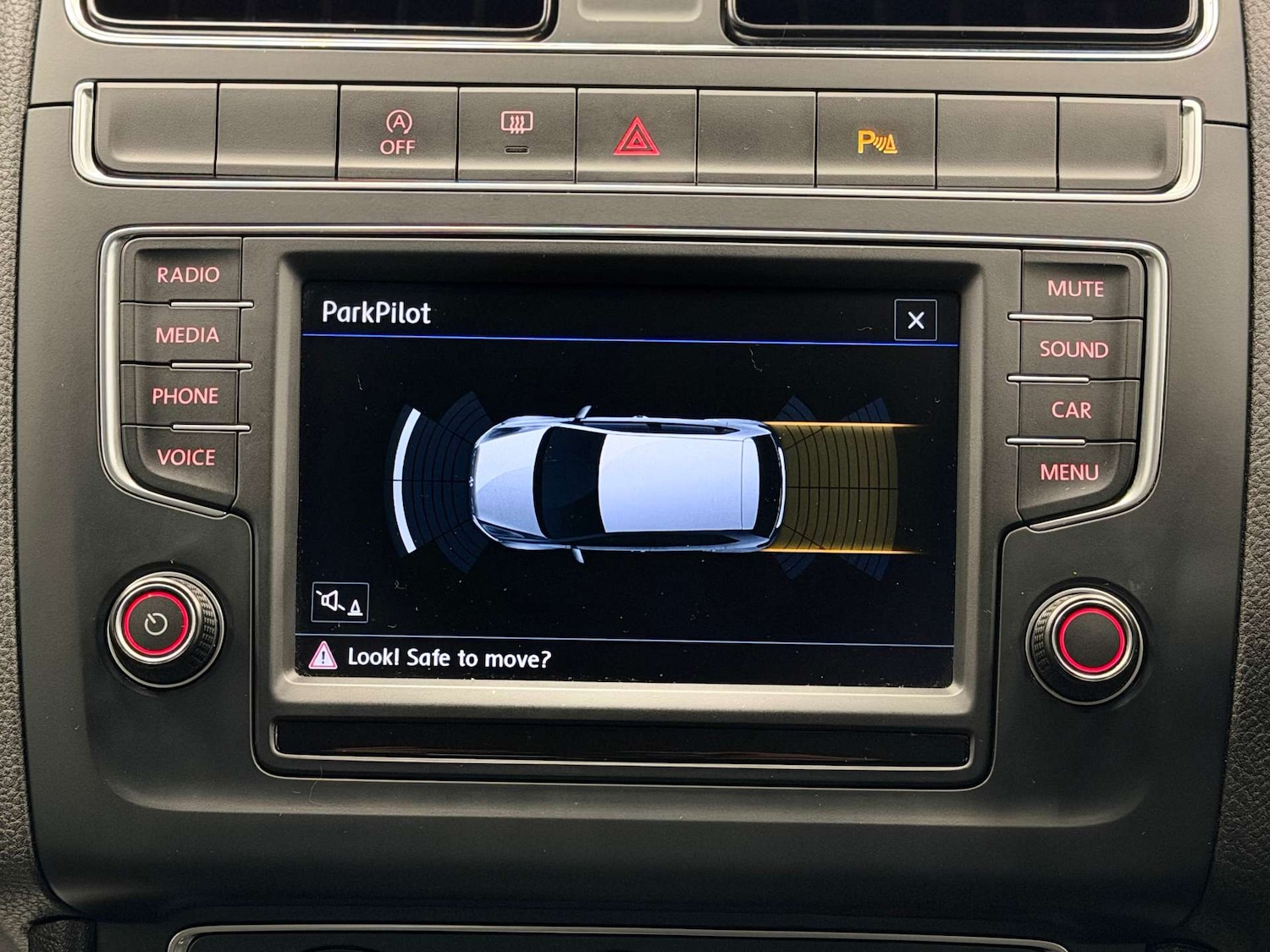 Used Volkswagen Polo 2017 for sale - 76571370: Photo 8