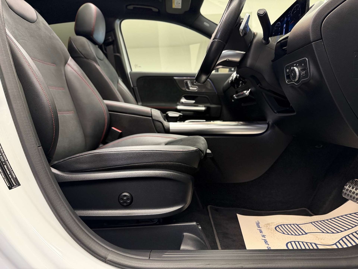 Used Mercedes-Benz GLA 2020 for sale - 76431122: Photo 42