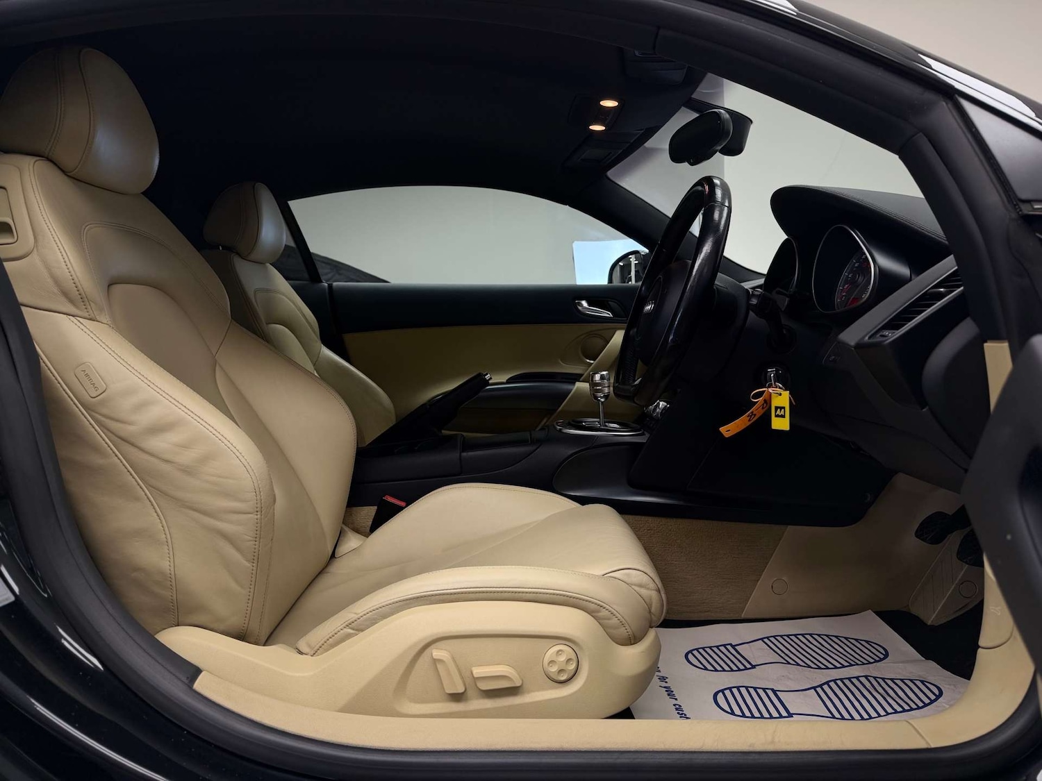 Used Audi R8 2007 for sale - 76440036: Photo 14