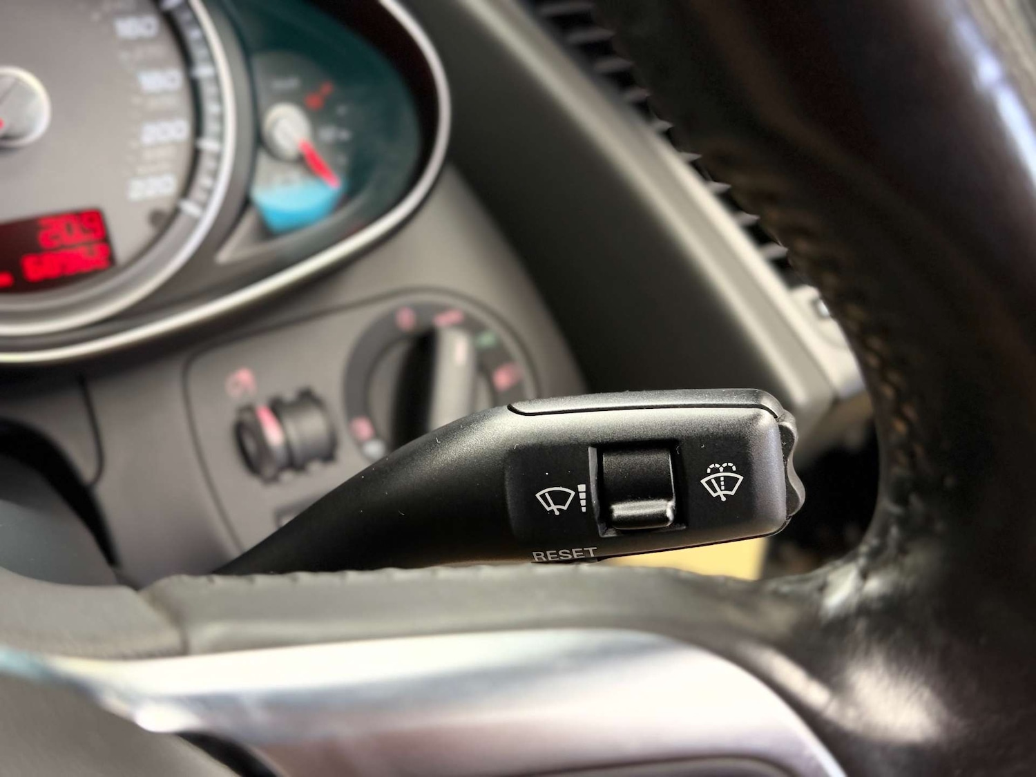 Used Audi R8 2007 for sale - 76440036: Photo 17