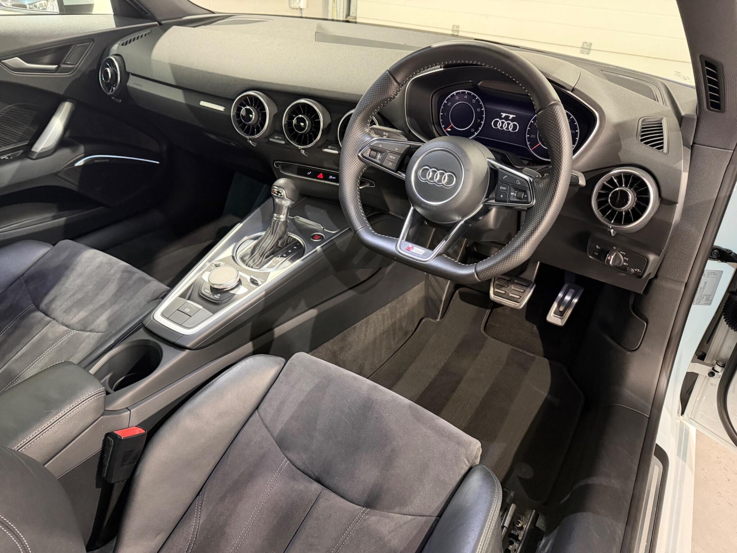 Used Audi TT 2016 for sale - 77882512: Photo 16
