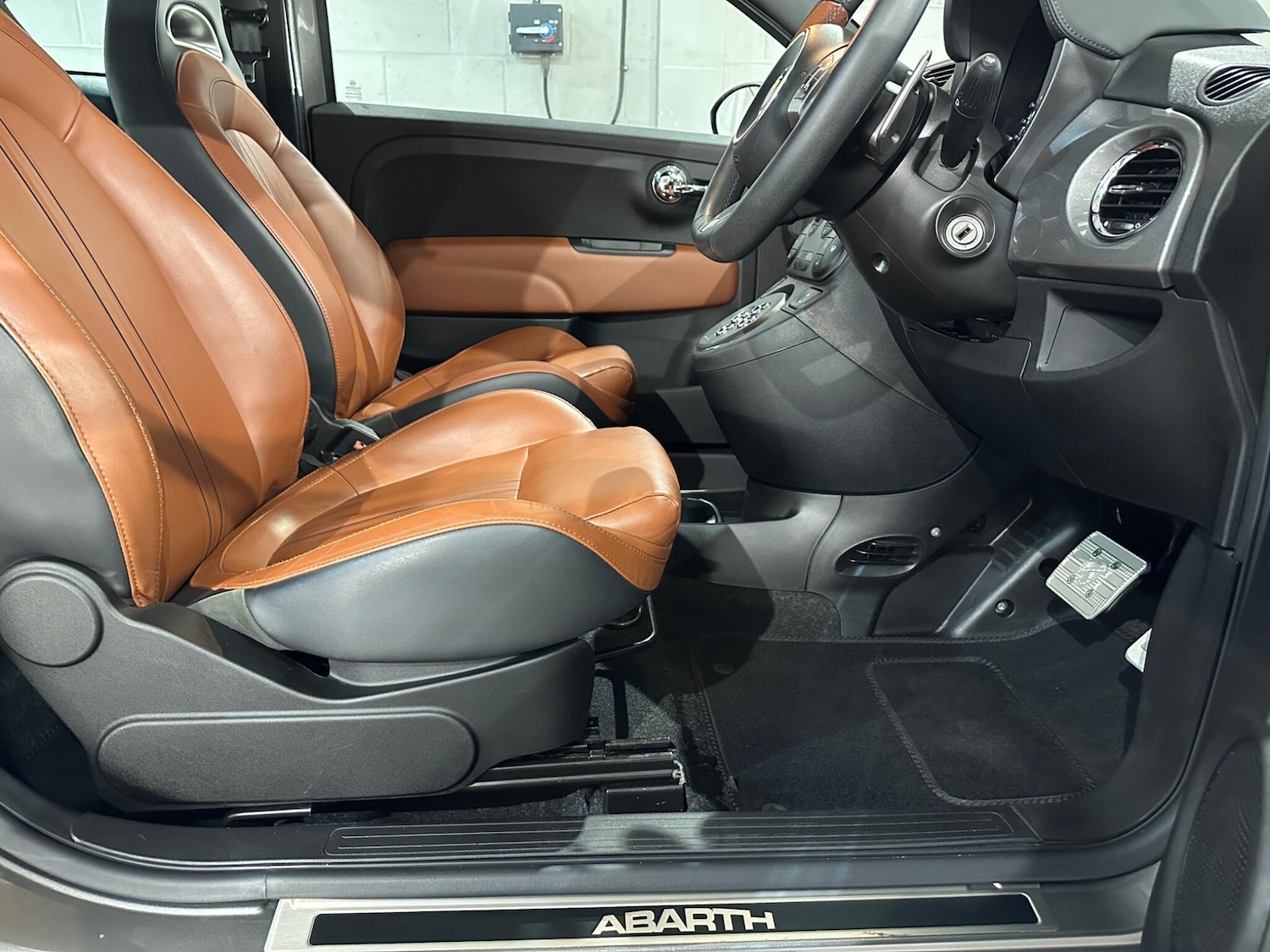 Used Abarth 500 2015 for sale - 77230090: Photo 15