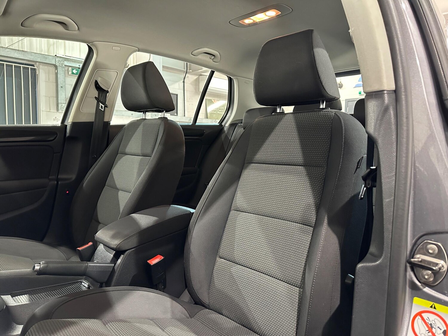 Used Volkswagen Golf 2011 for sale - 77344222: Photo 18