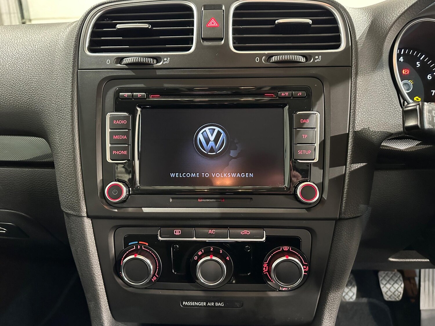 Used Volkswagen Golf 2011 for sale - 77344222: Photo 24