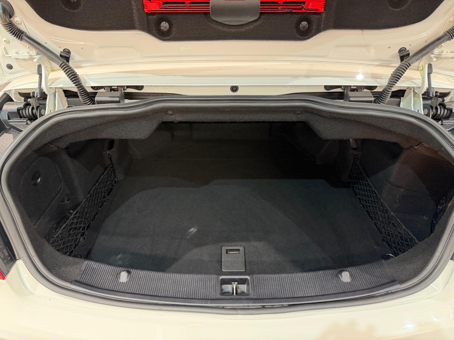 Used Mercedes-Benz E Class 2014 for sale - 78170391: Photo 35