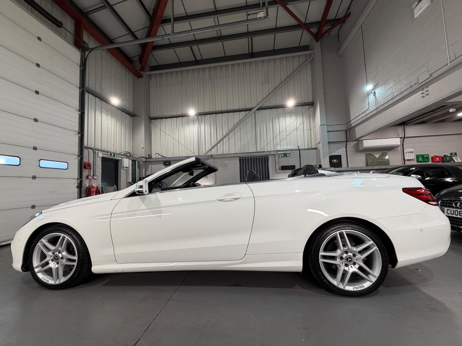 Used Mercedes-Benz E Class 2014 for sale - 78170391: Photo 6