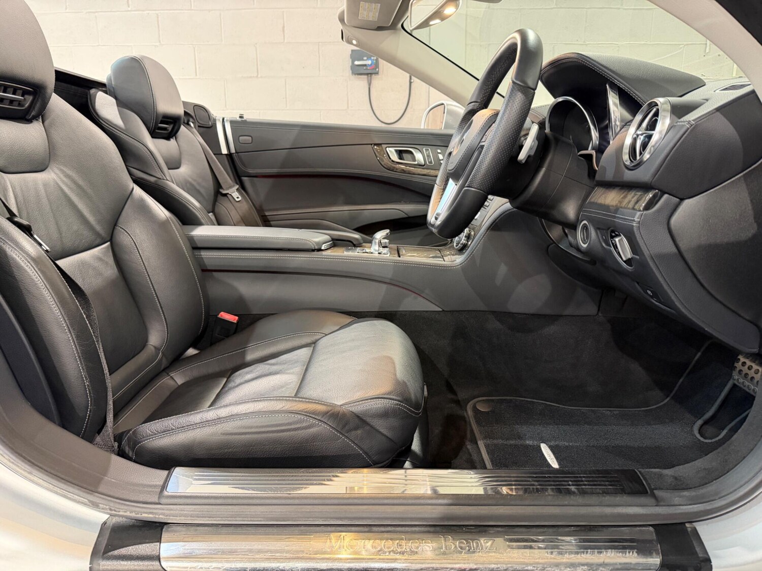 Used Mercedes-Benz SL 2013 for sale - 77574997: Photo 23