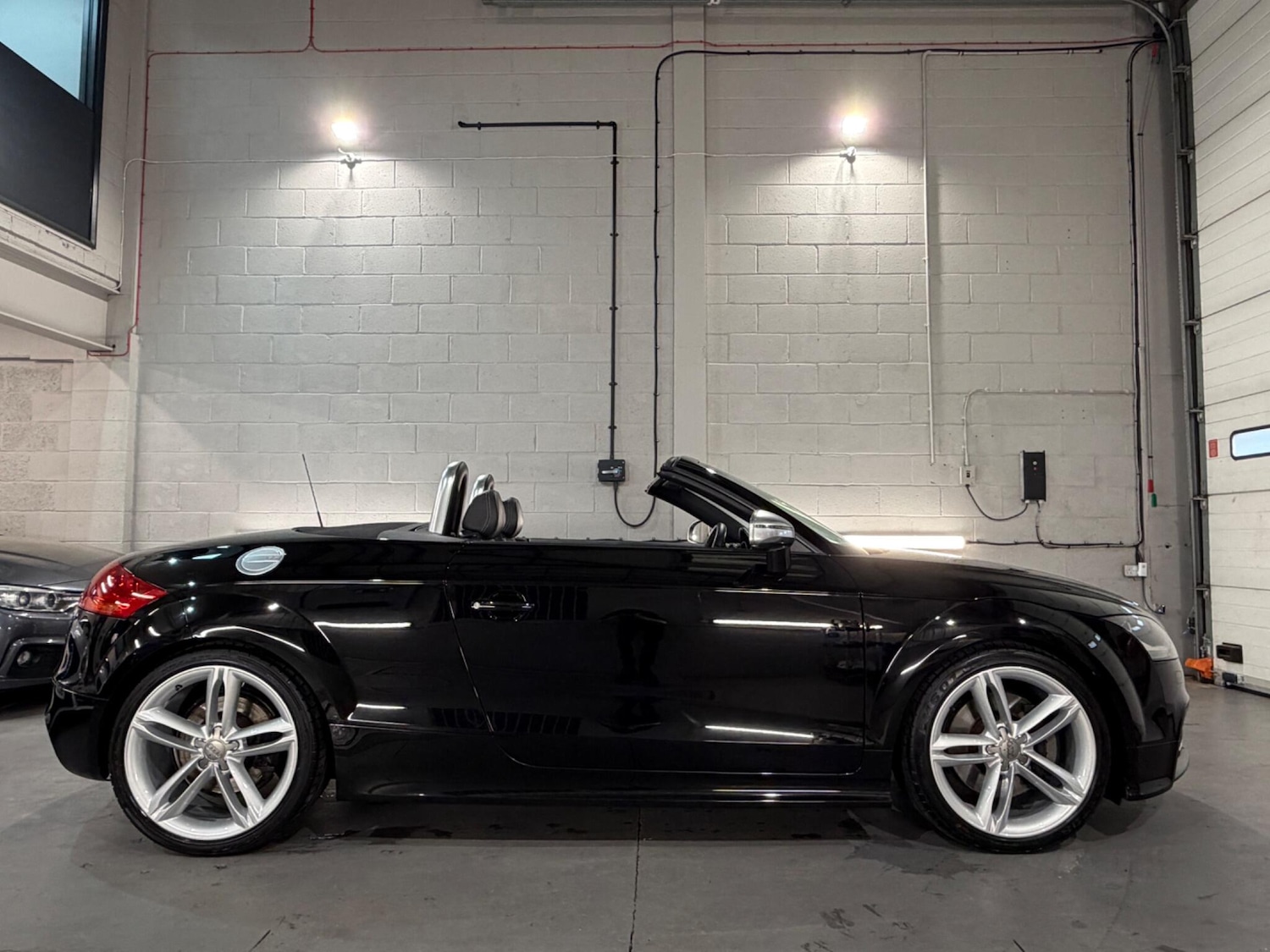 Used Audi TT 2010 for sale - 77768937: Photo 10