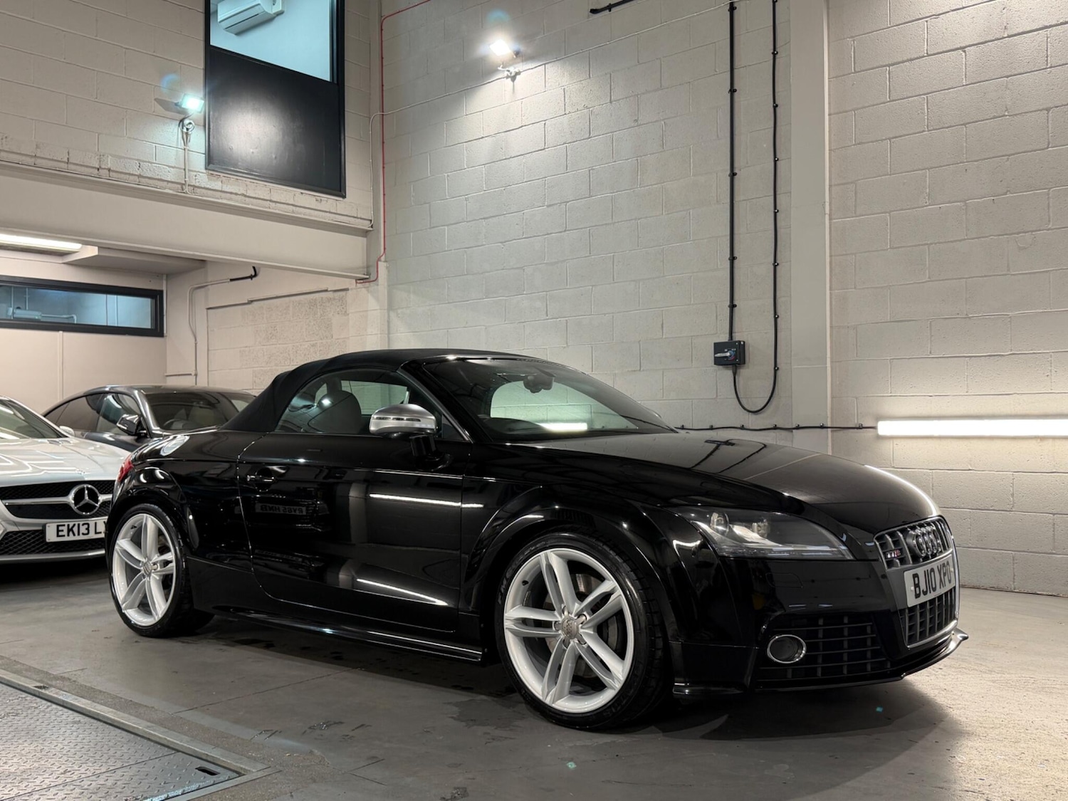 Used Audi TT 2010 for sale - 77768937: Photo 11