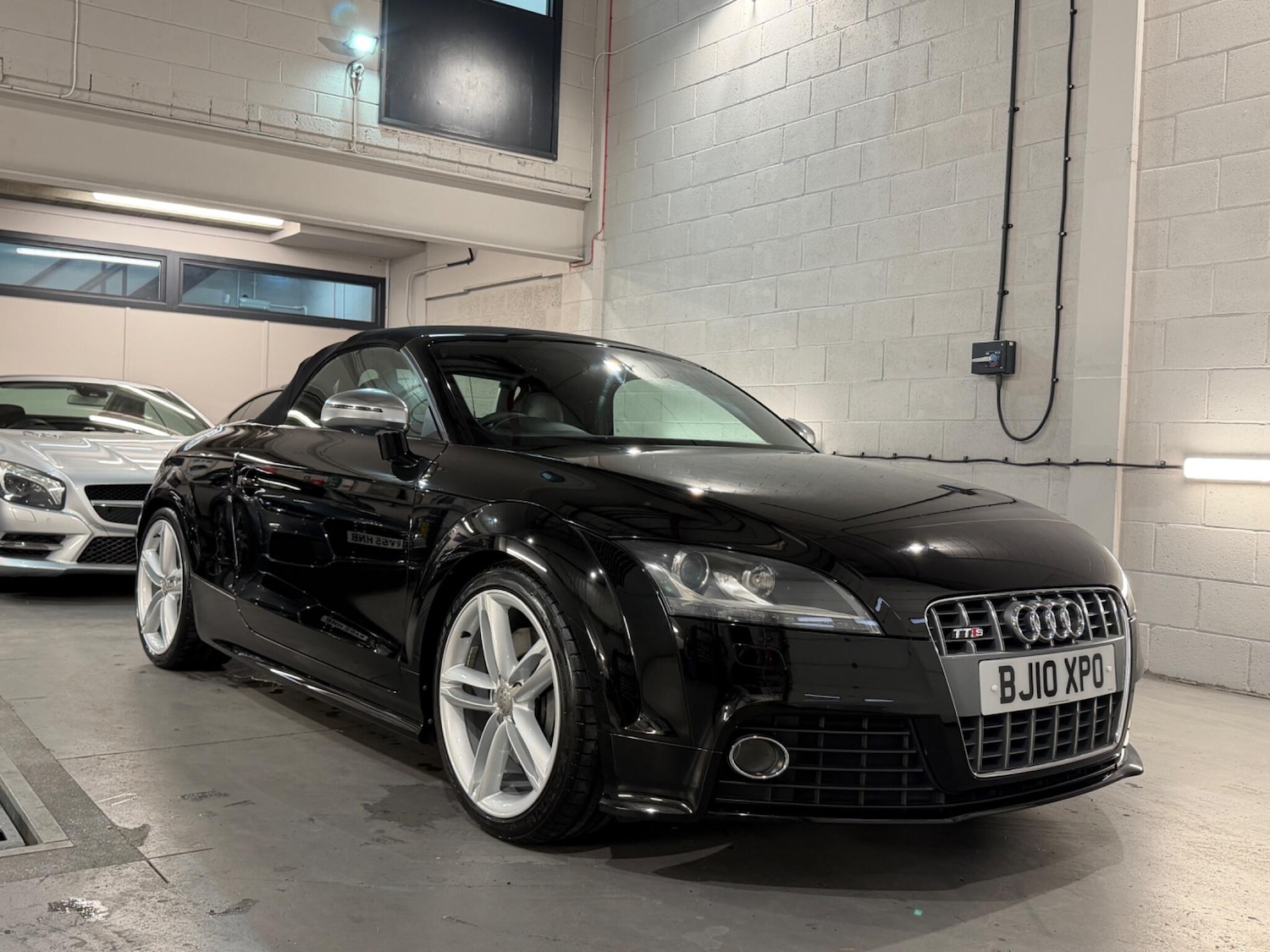 Used Audi TT 2010 for sale - 77768937: Photo 12