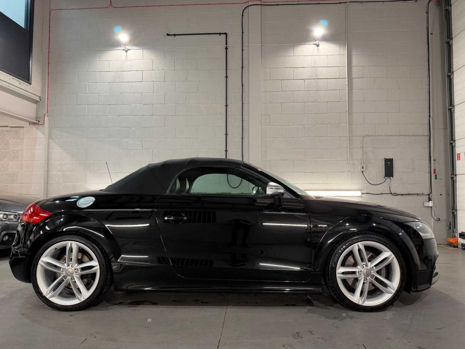 Used Audi TT 2010 for sale - 77768937: Photo 20