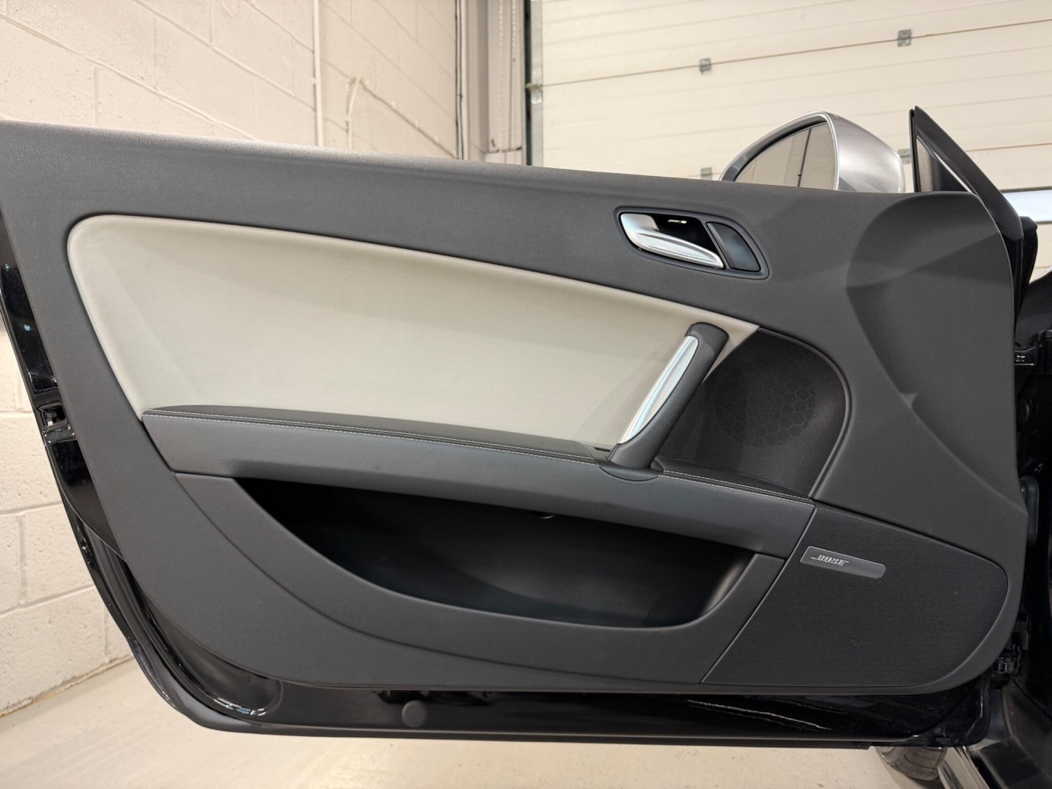 Used Audi TT 2010 for sale - 77768937: Photo 30