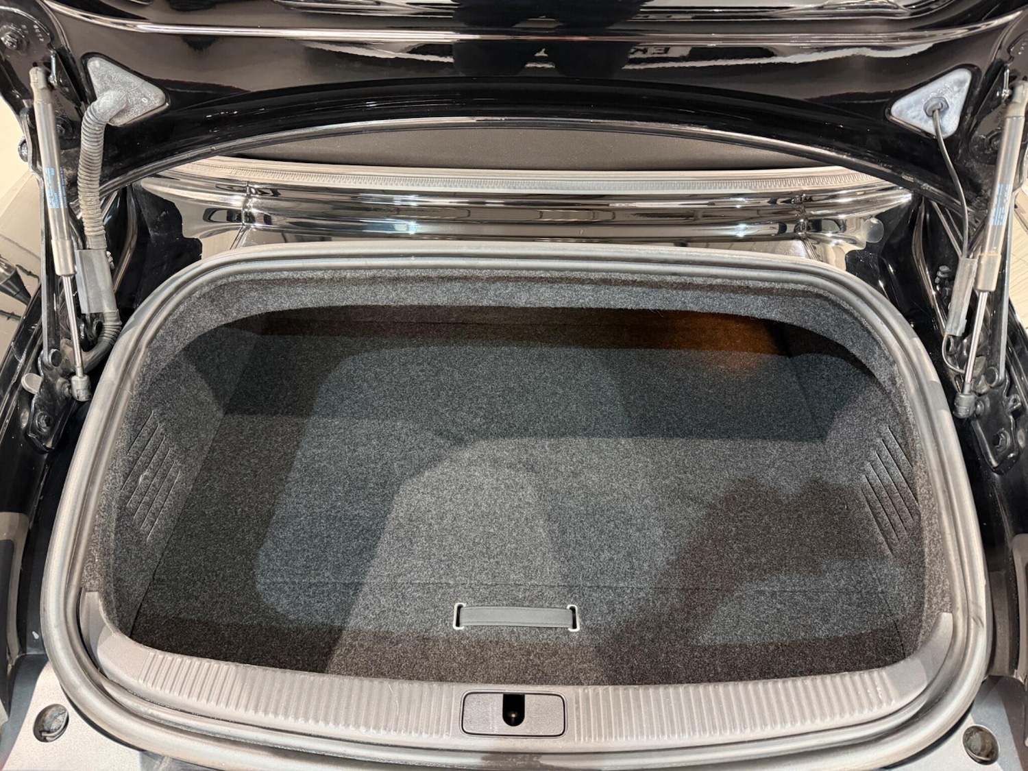 Used Audi TT 2010 for sale - 77768937: Photo 38