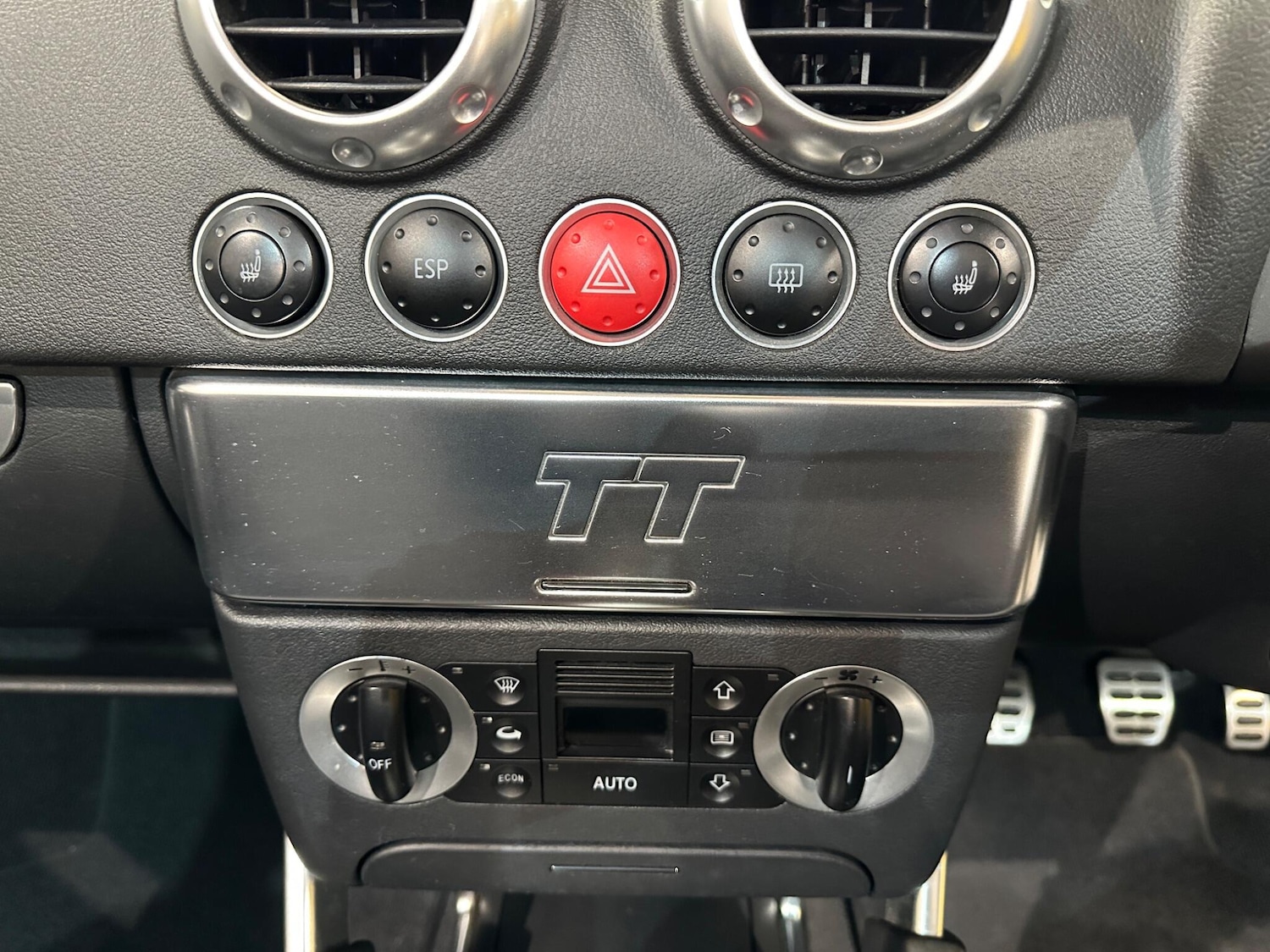 Used Audi TT 2003 for sale - 77229657: Photo 30