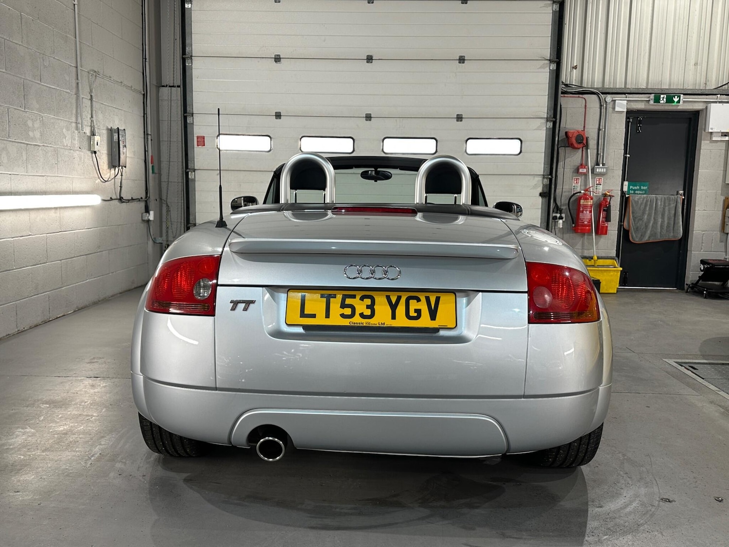 Used Audi TT 2003 for sale - 77229657: Photo 8