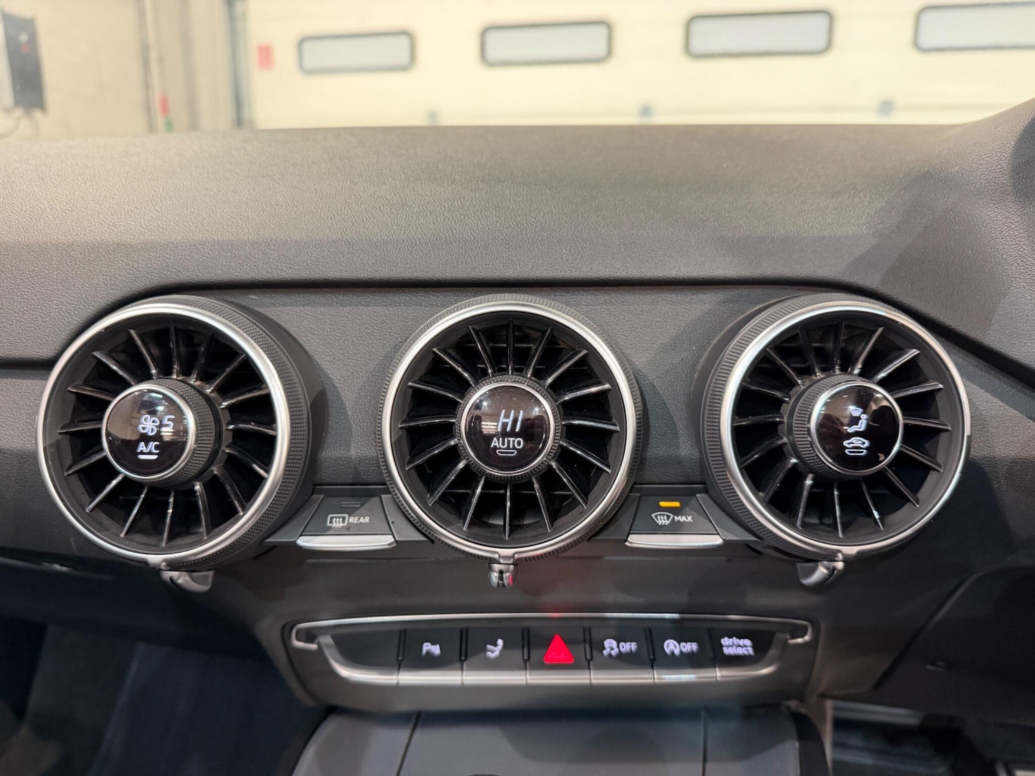 Used Audi TT 2015 for sale - 77468424: Photo 34