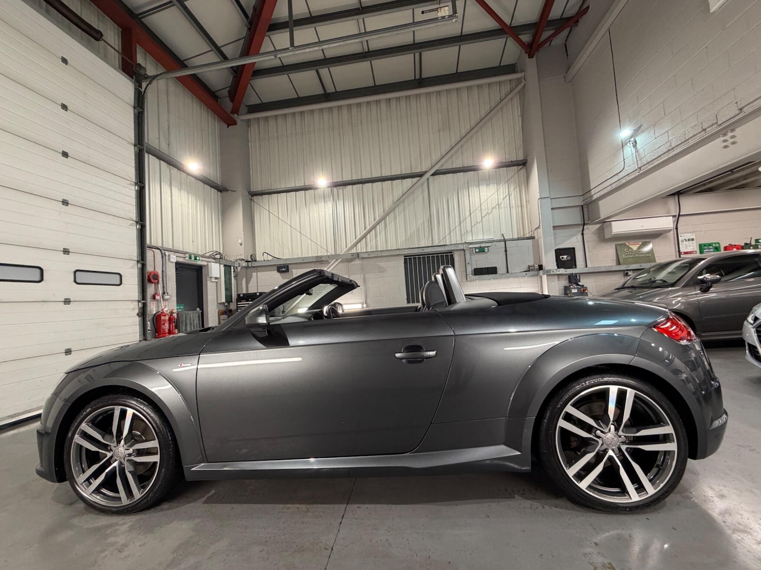 Used Audi TT 2015 for sale - 77468424: Photo 6