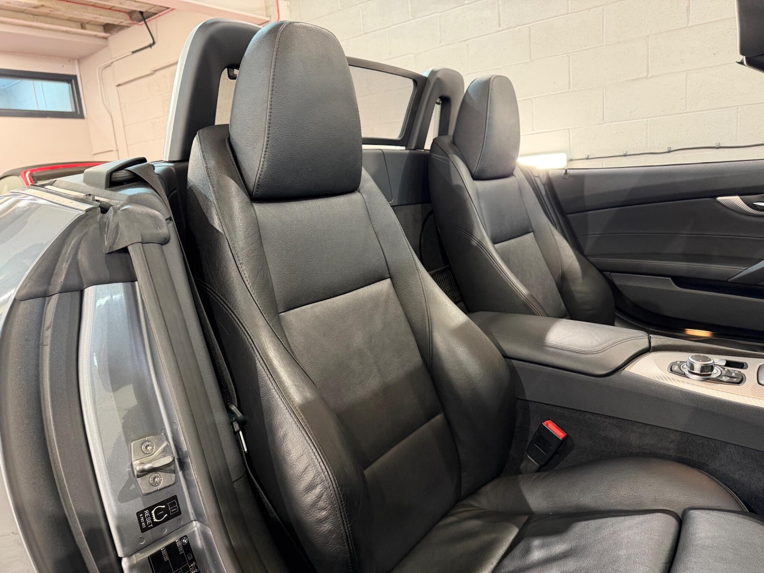 Used BMW Z4 2011 for sale - 78205144: Photo 24