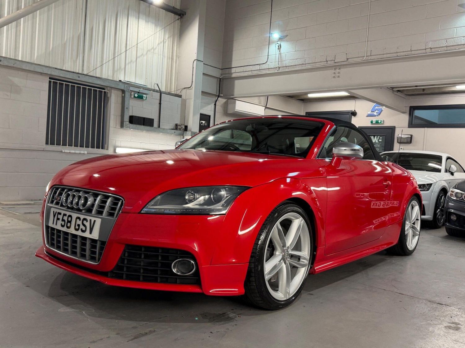 Used Audi TT 2009 for sale - 77957249: Photo 15