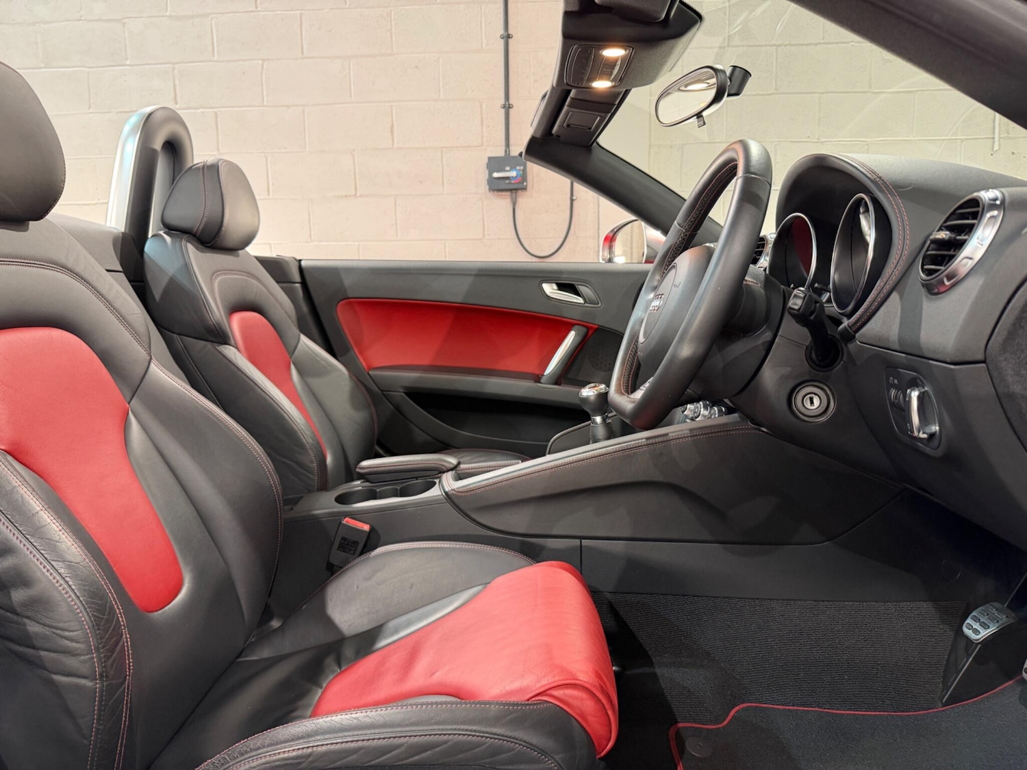 Used Audi TT 2009 for sale - 77957249: Photo 24