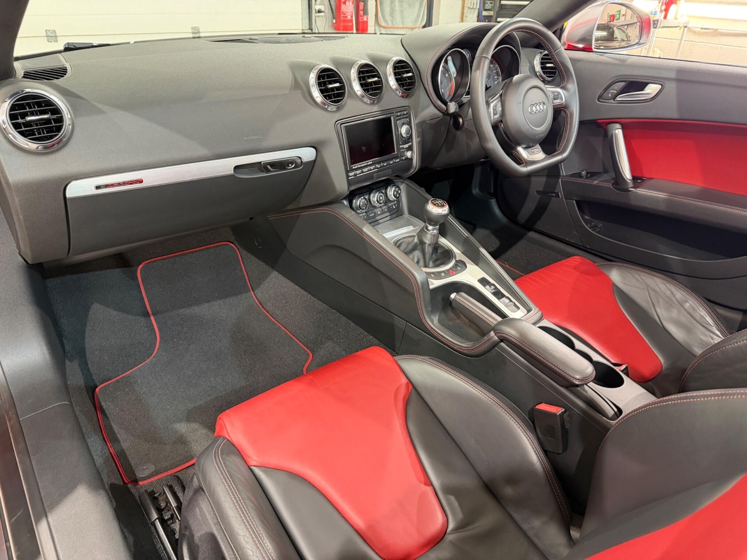 Used Audi TT 2009 for sale - 77957249: Photo 27