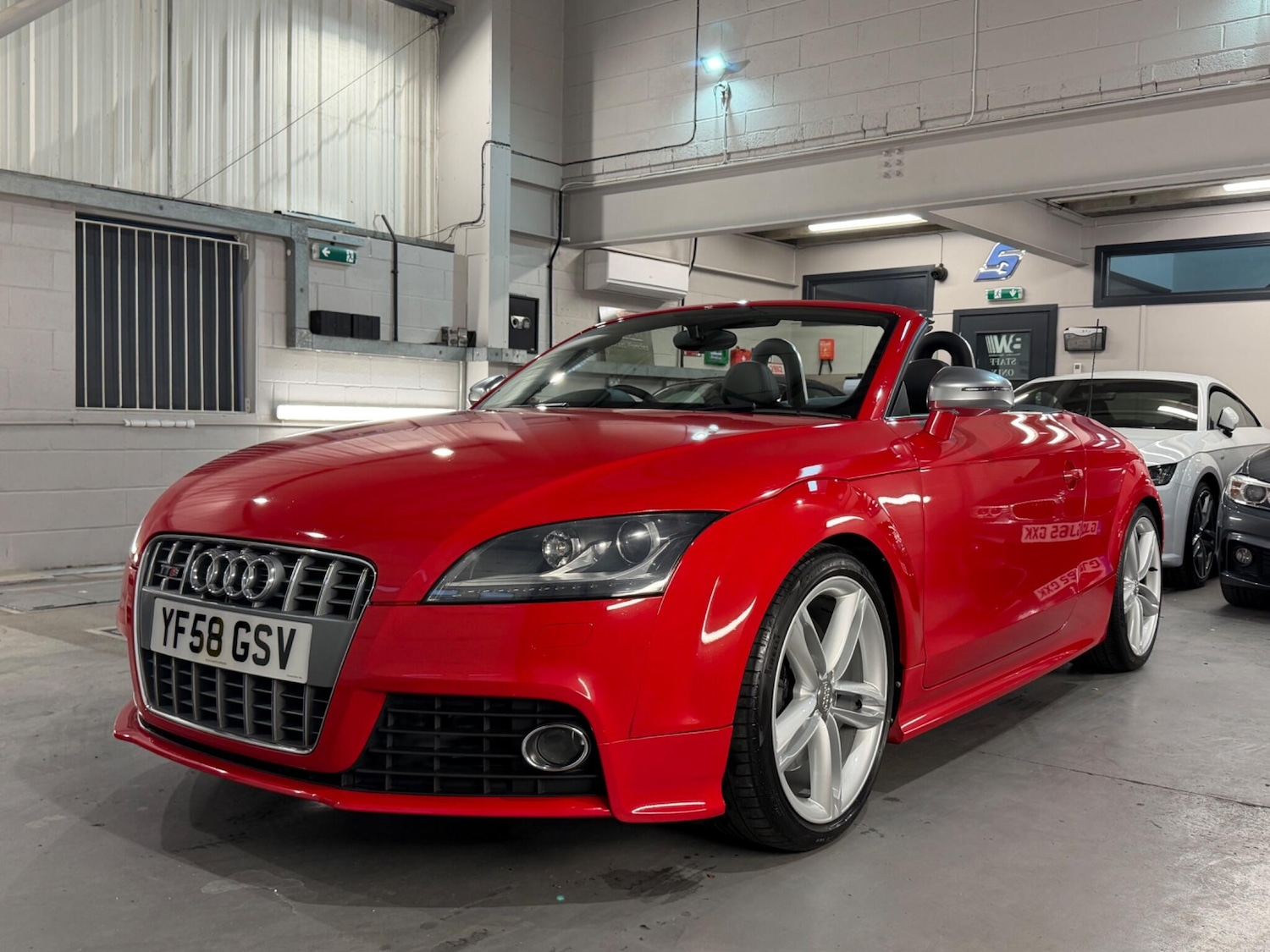 Used Audi TT 2009 for sale - 77957249: Photo 4