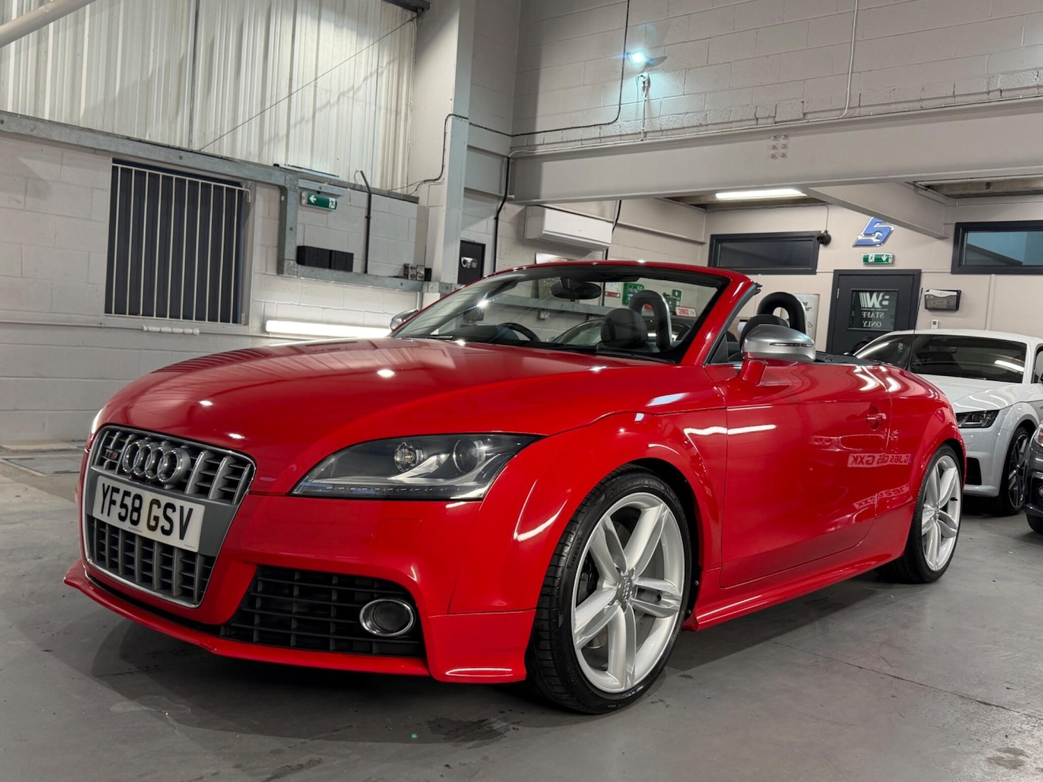 Used Audi TT 2009 for sale - 77957249: Photo 5