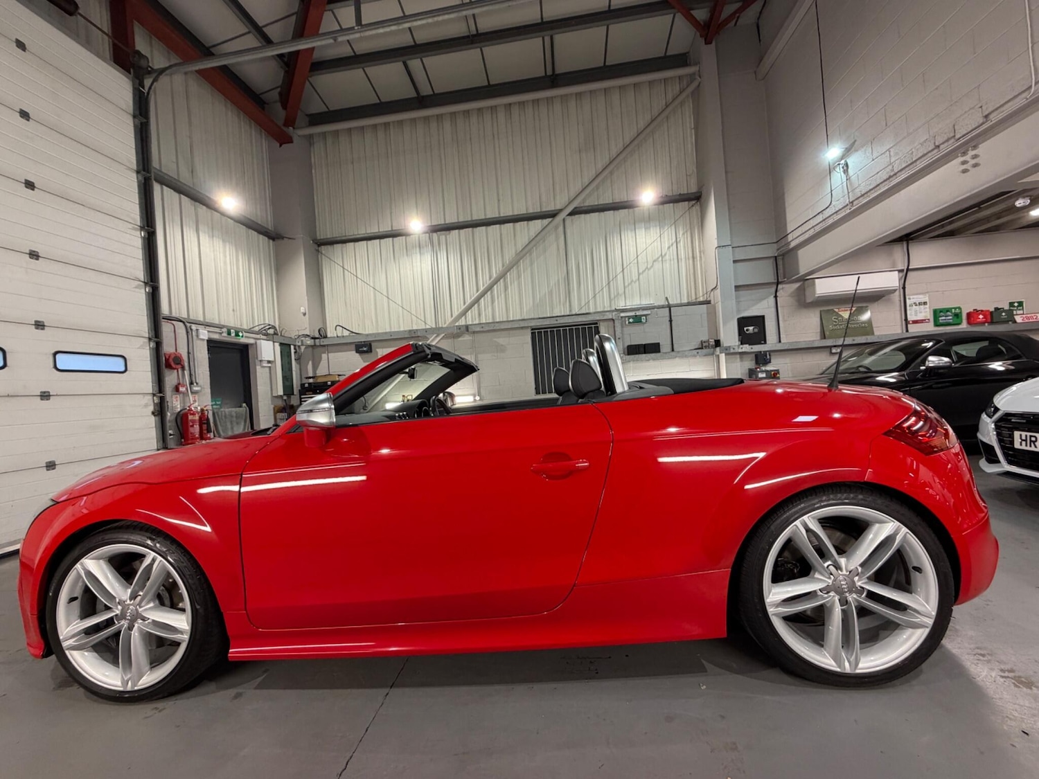 Used Audi TT 2009 for sale - 77957249: Photo 6