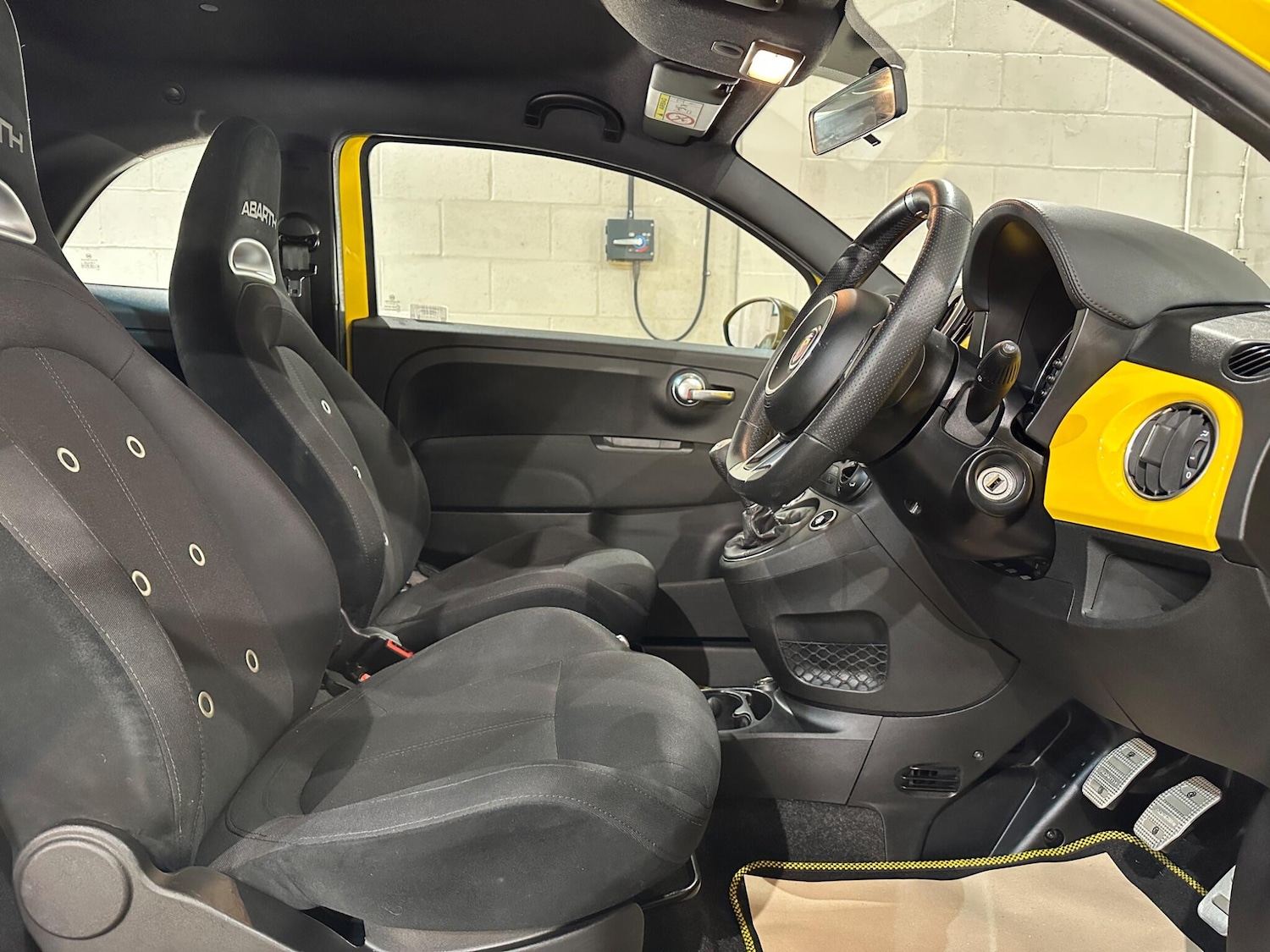 Used Abarth 595 2018 for sale - 77230353: Photo 14