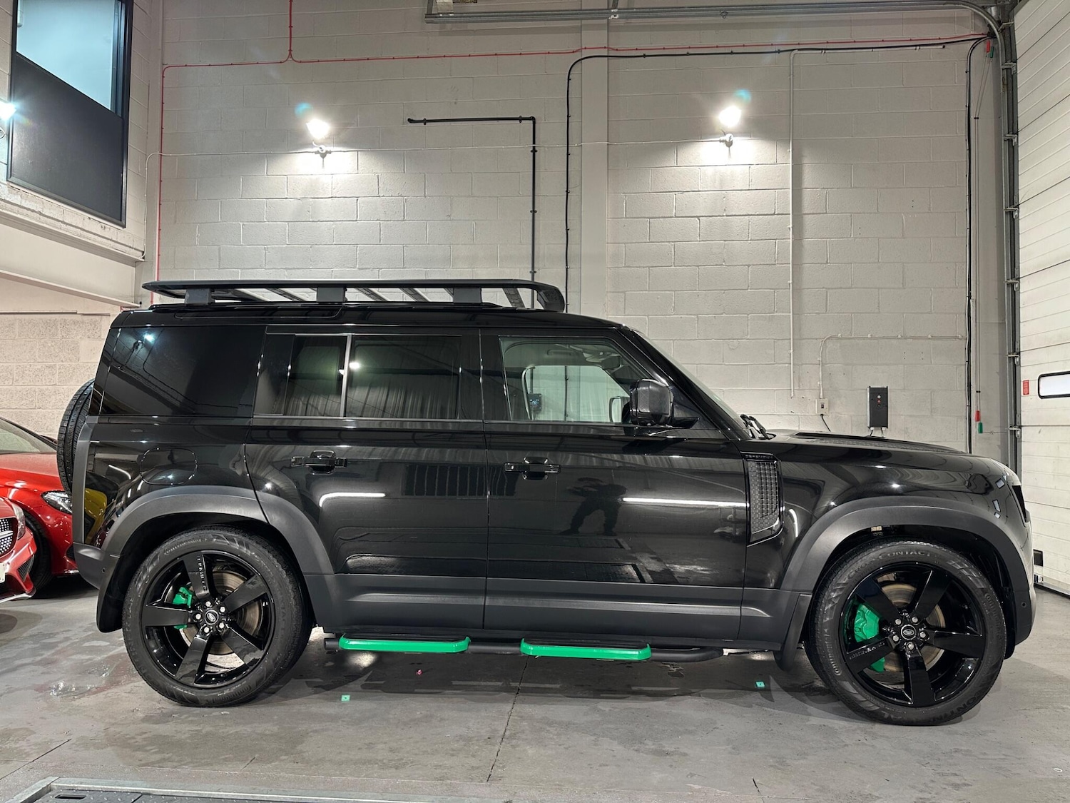 Used Land Rover Defender 2022 for sale - 77230045: Photo 10