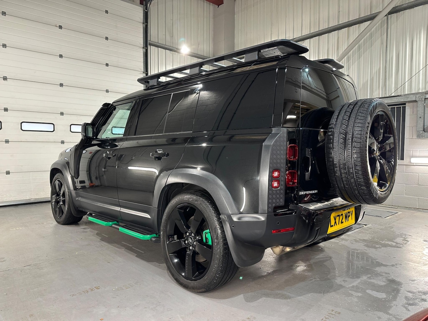 Used Land Rover Defender 2022 for sale - 77230045: Photo 7