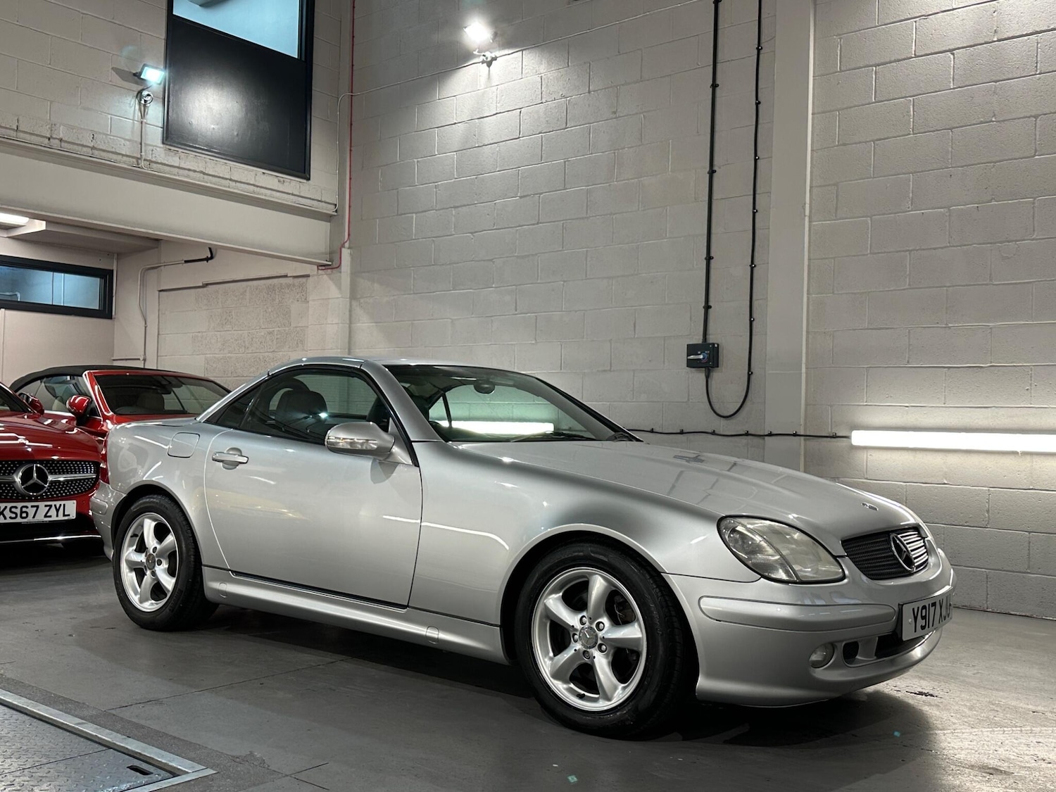 Used Mercedes-Benz SLK 2001 for sale - 77230349: Photo 11