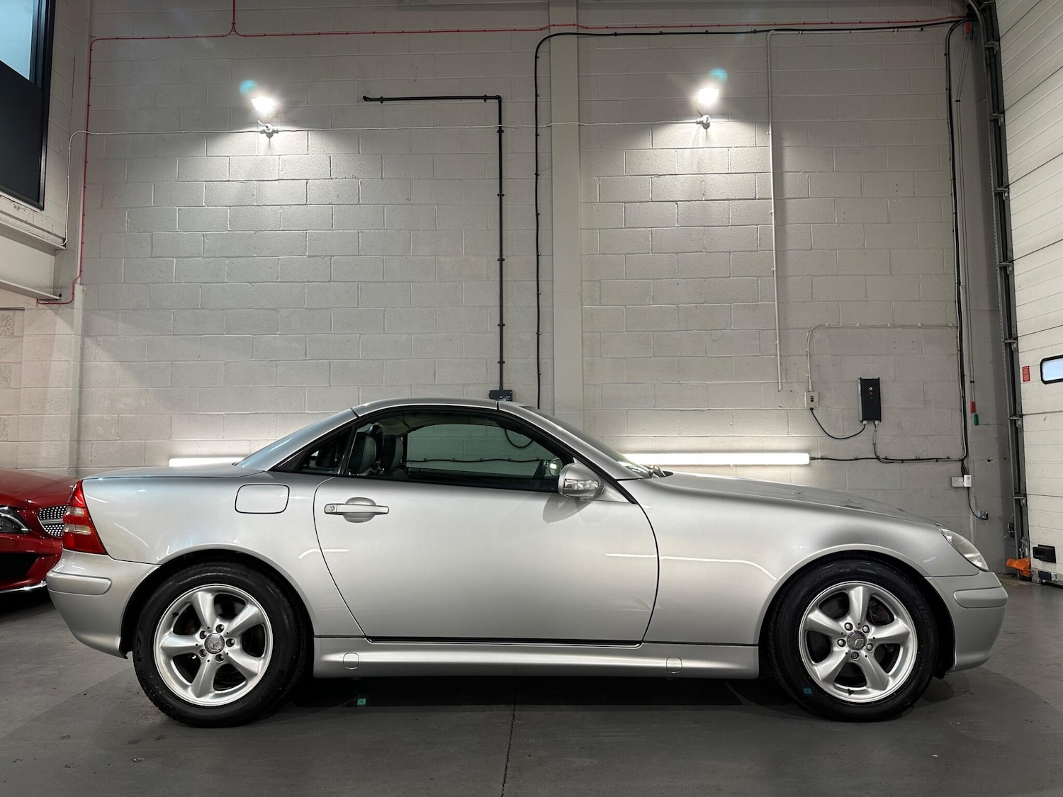 Used Mercedes-Benz SLK 2001 for sale - 77230349: Photo 20