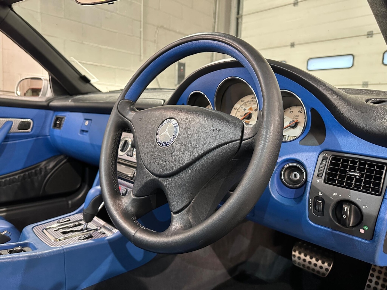 Used Mercedes-Benz SLK 2001 for sale - 77230349: Photo 32