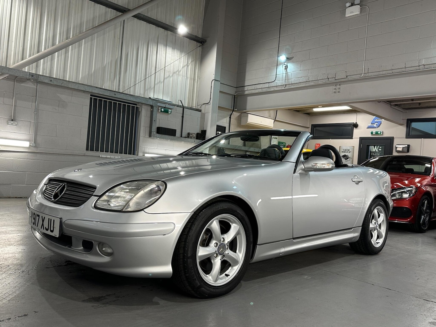 Used Mercedes-Benz SLK 2001 for sale - 77230349: Photo 5