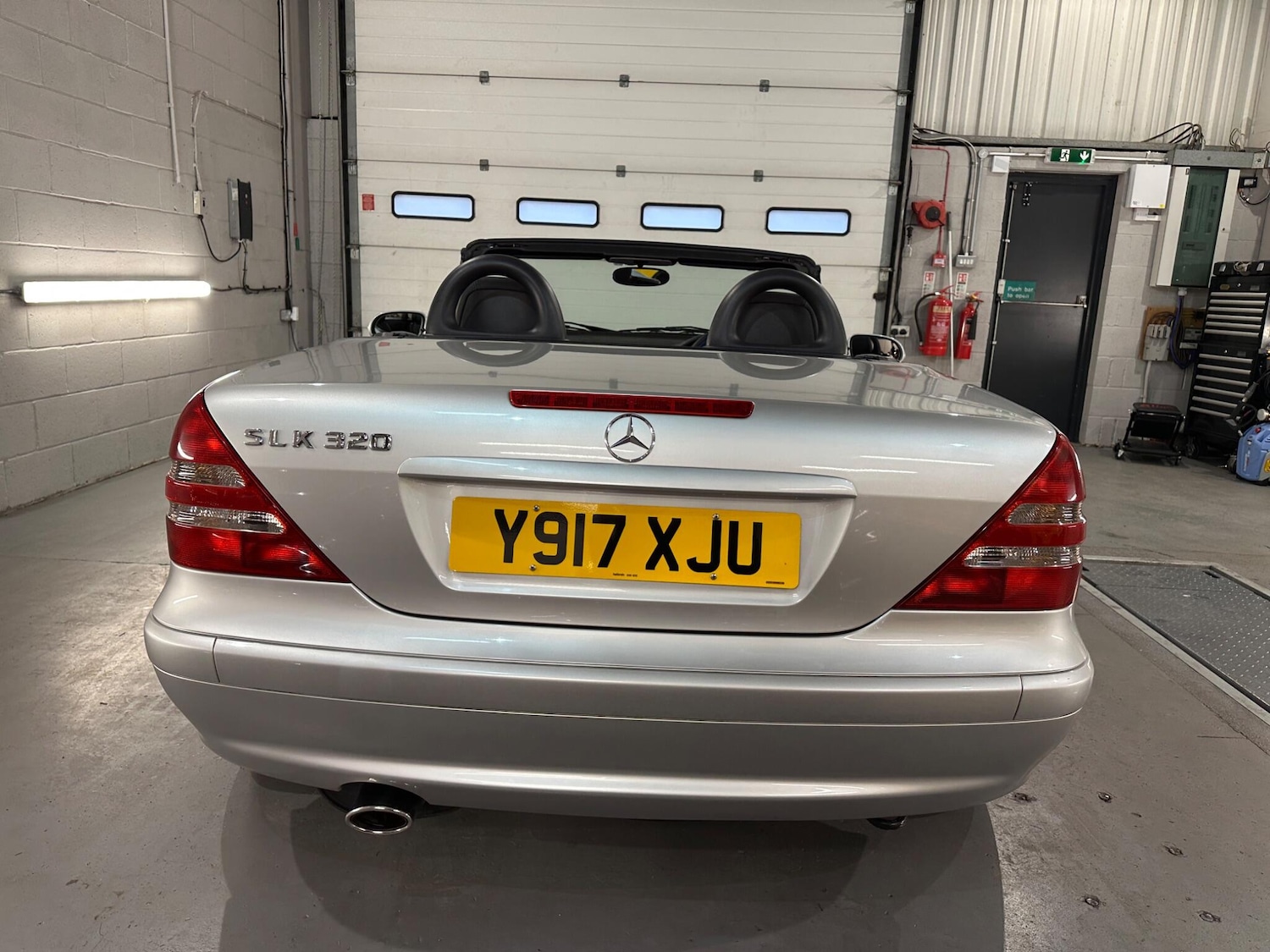Used Mercedes-Benz SLK 2001 for sale - 77230349: Photo 8