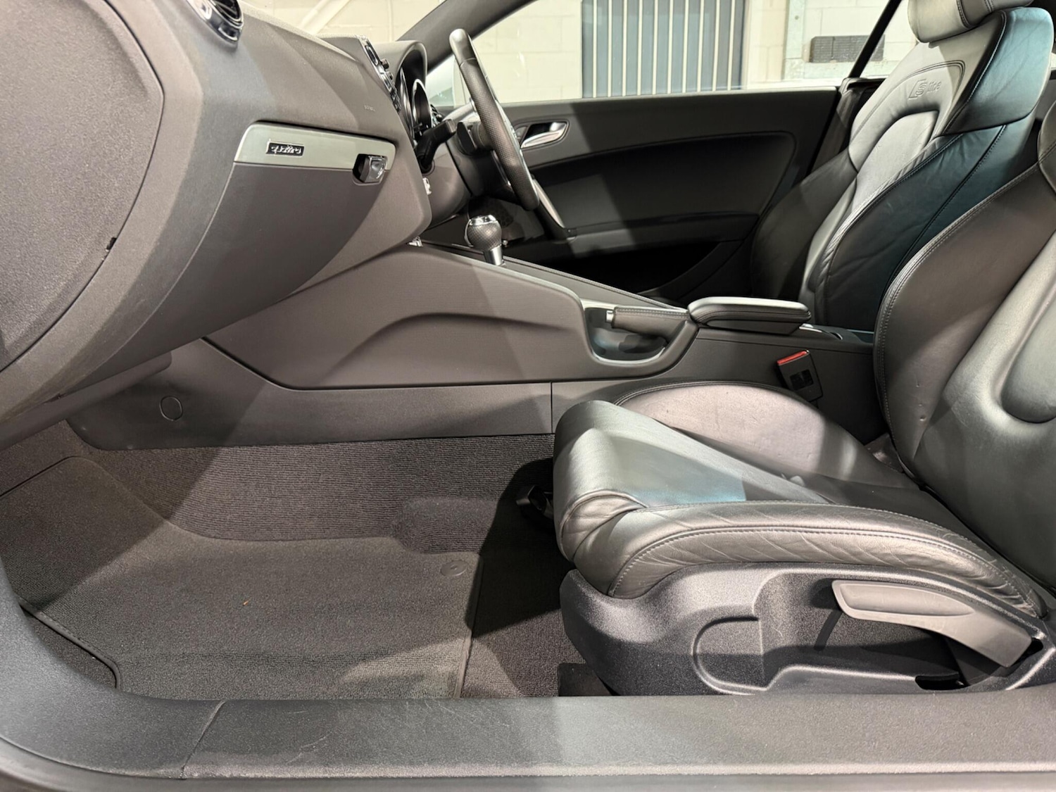 Used Audi TT 2010 for sale - 77598957: Photo 18