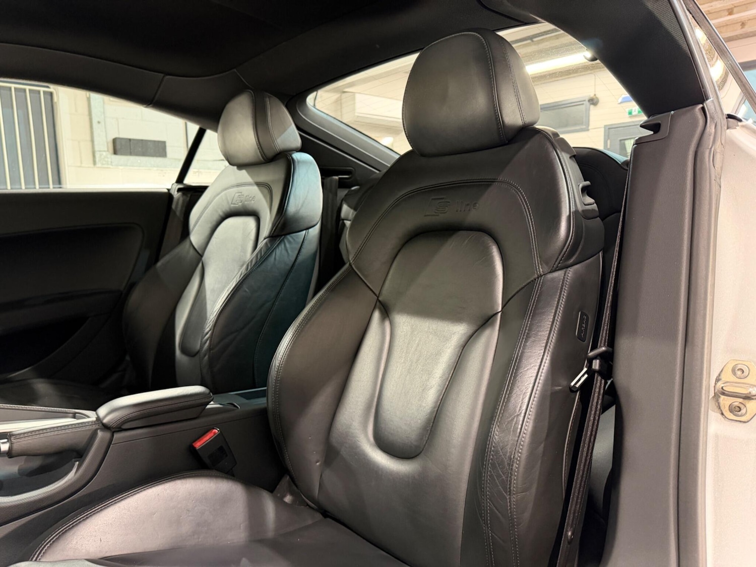 Used Audi TT 2010 for sale - 77598957: Photo 19