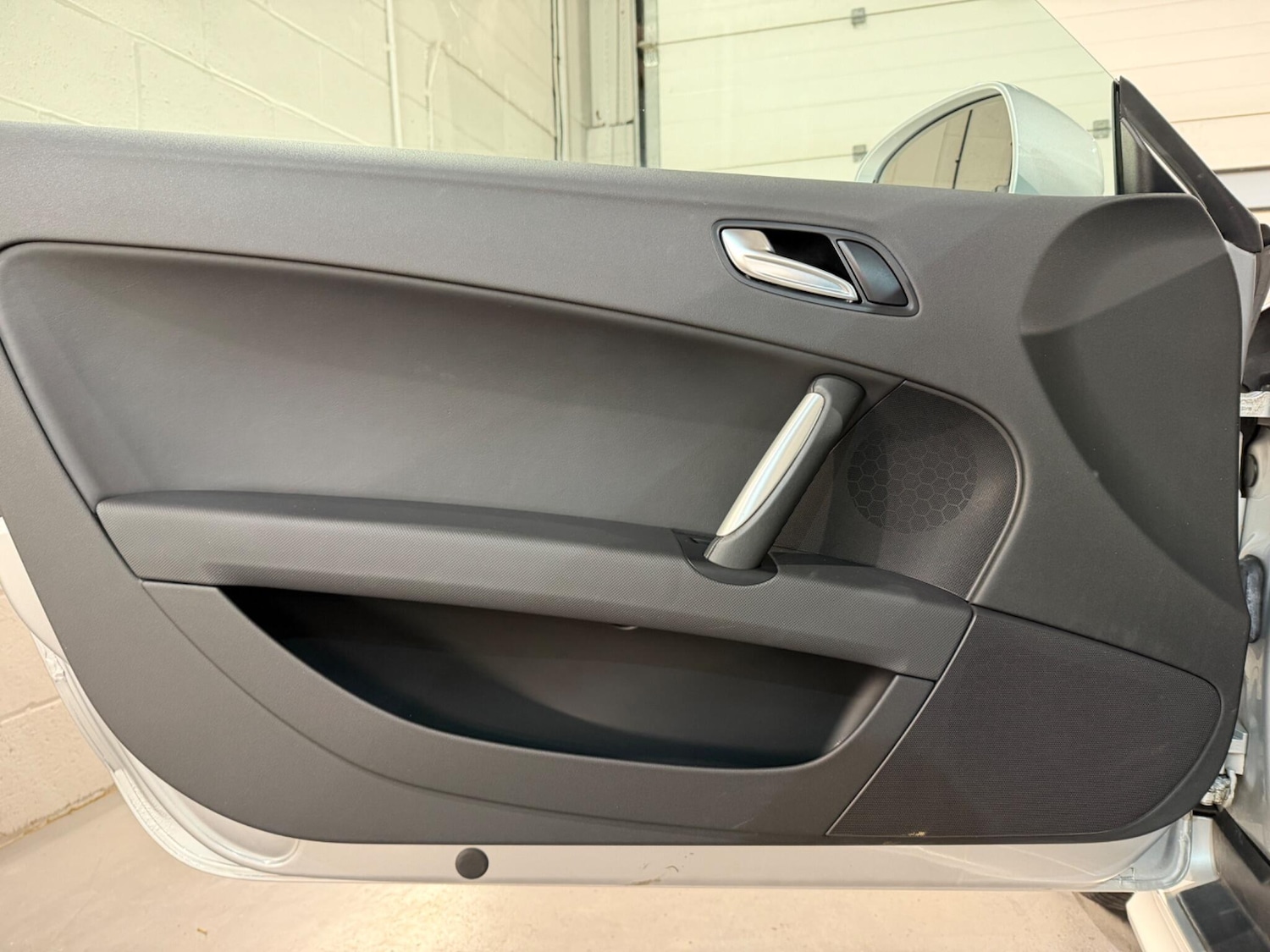 Used Audi TT 2010 for sale - 77598957: Photo 20