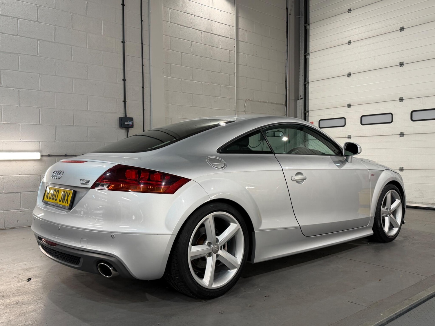 Used Audi TT 2010 for sale - 77598957: Photo 9