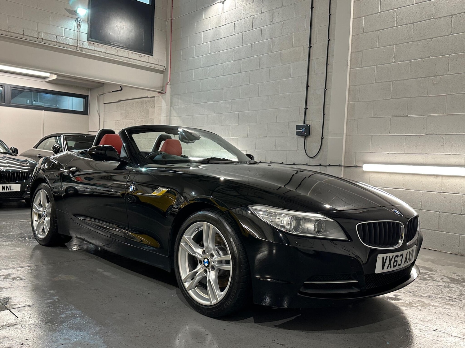 Used BMW Z4 2013 for sale - 77230178: Photo 2