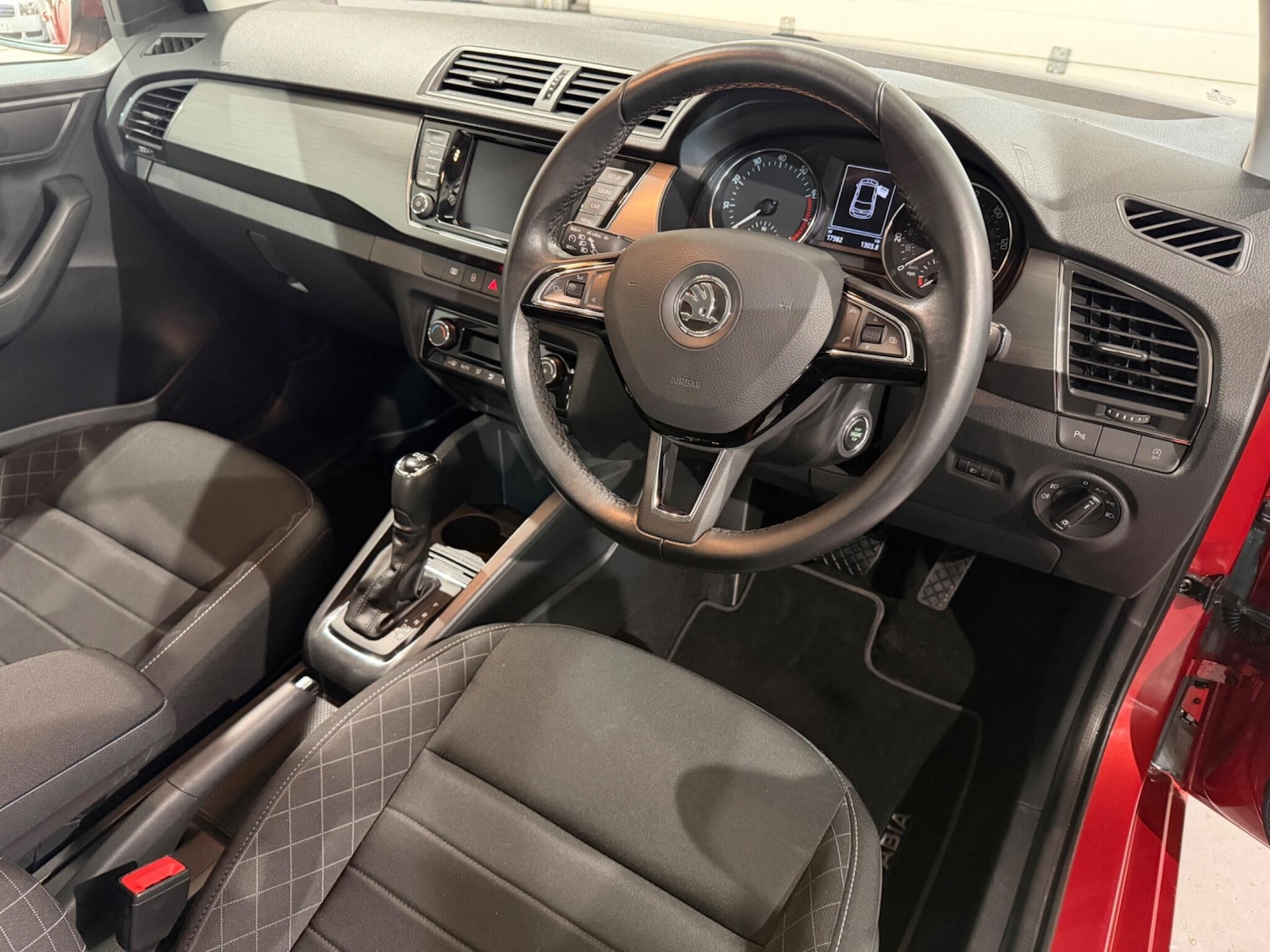 Used Skoda Fabia 2017 for sale - 77611527: Photo 12