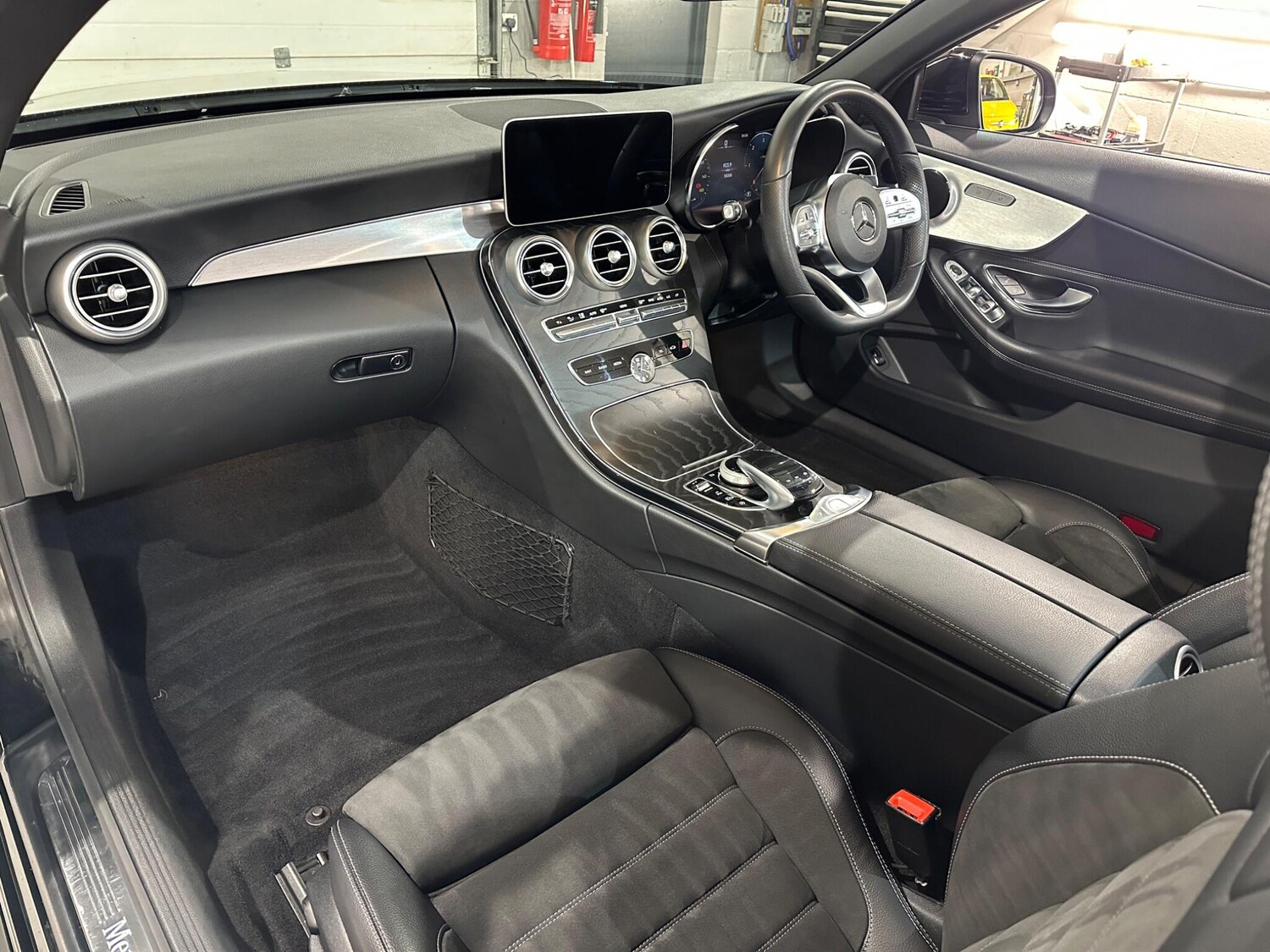 Used Mercedes-Benz C Class 2020 for sale - 77230328: Photo 26