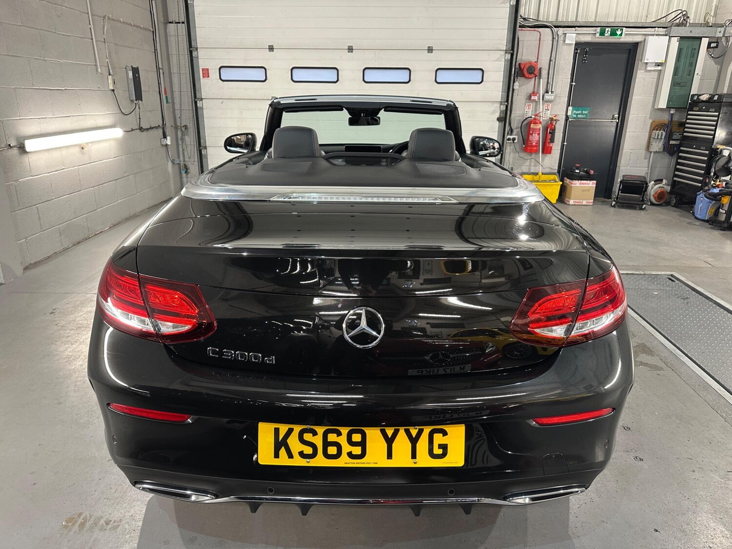 Used Mercedes-Benz C Class 2020 for sale - 77230328: Photo 8