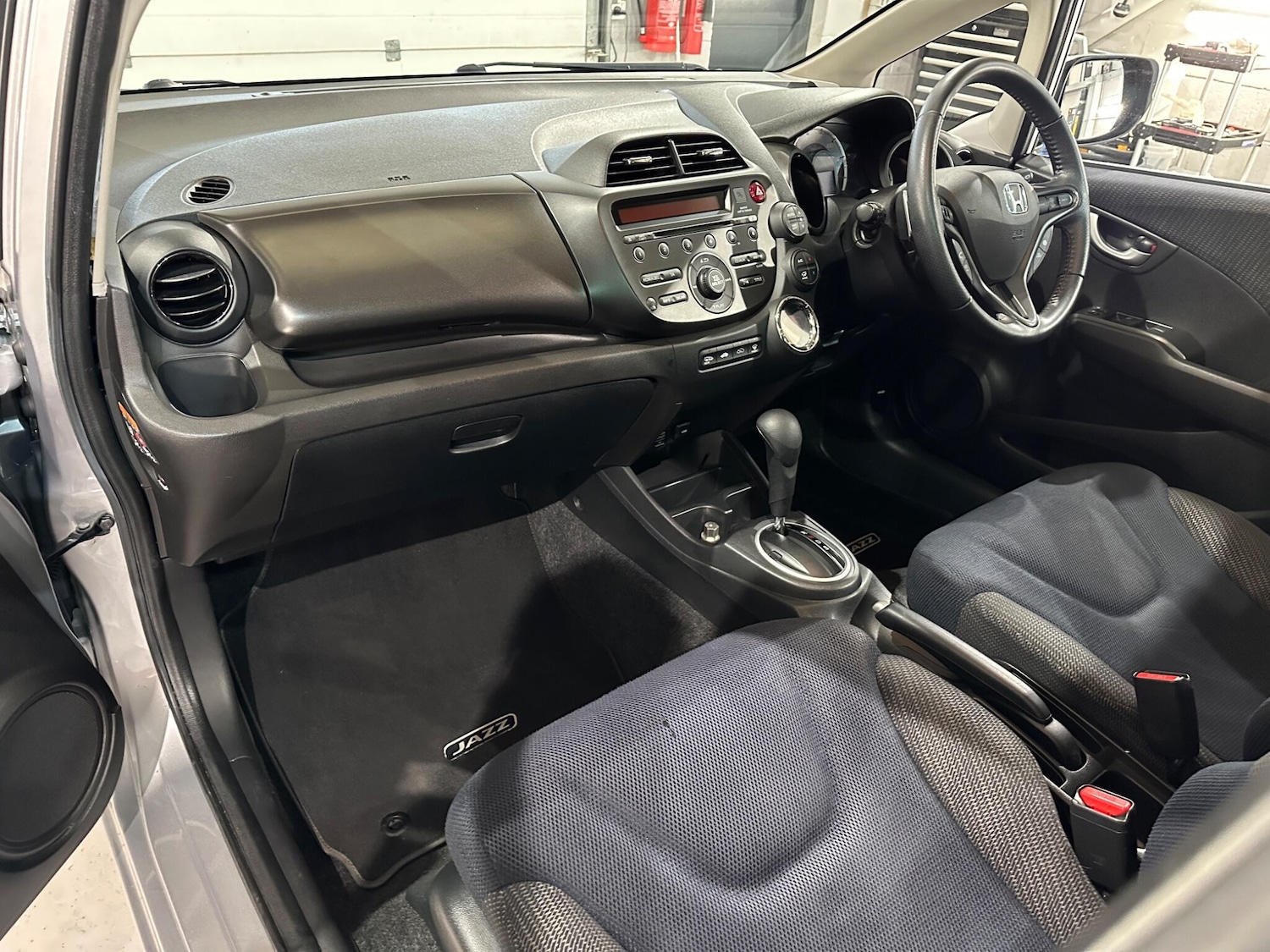 Used Honda Jazz 2014 for sale - 77229252: Photo 16